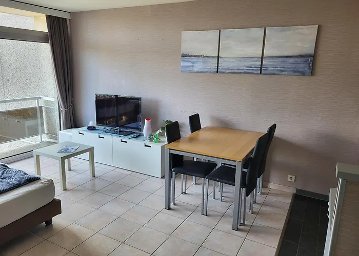 Studio Astrid At 100 Meter From Sea With Parking Place