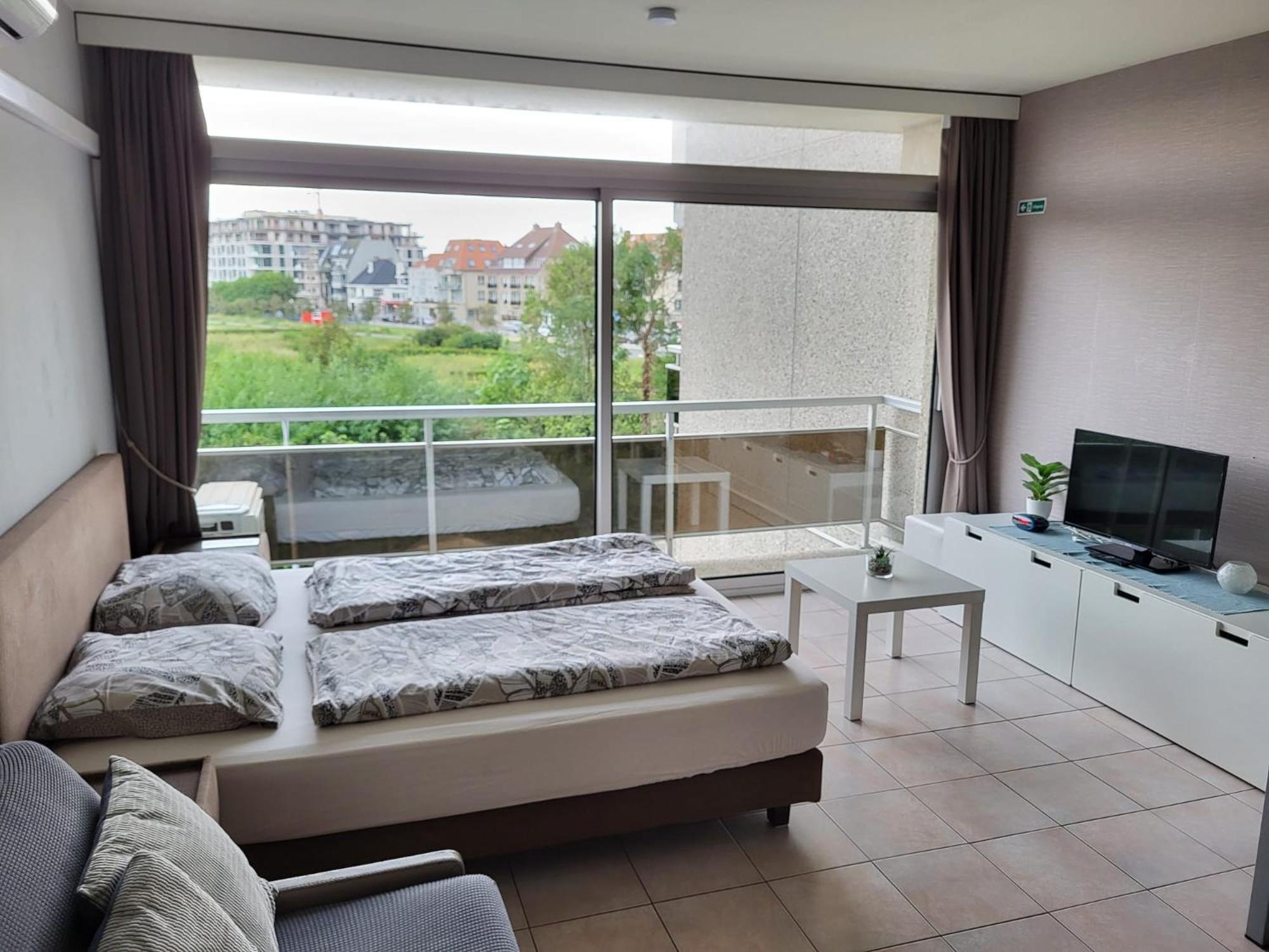 Astrid At 100 Meter From Sea With Parking Place Bredene